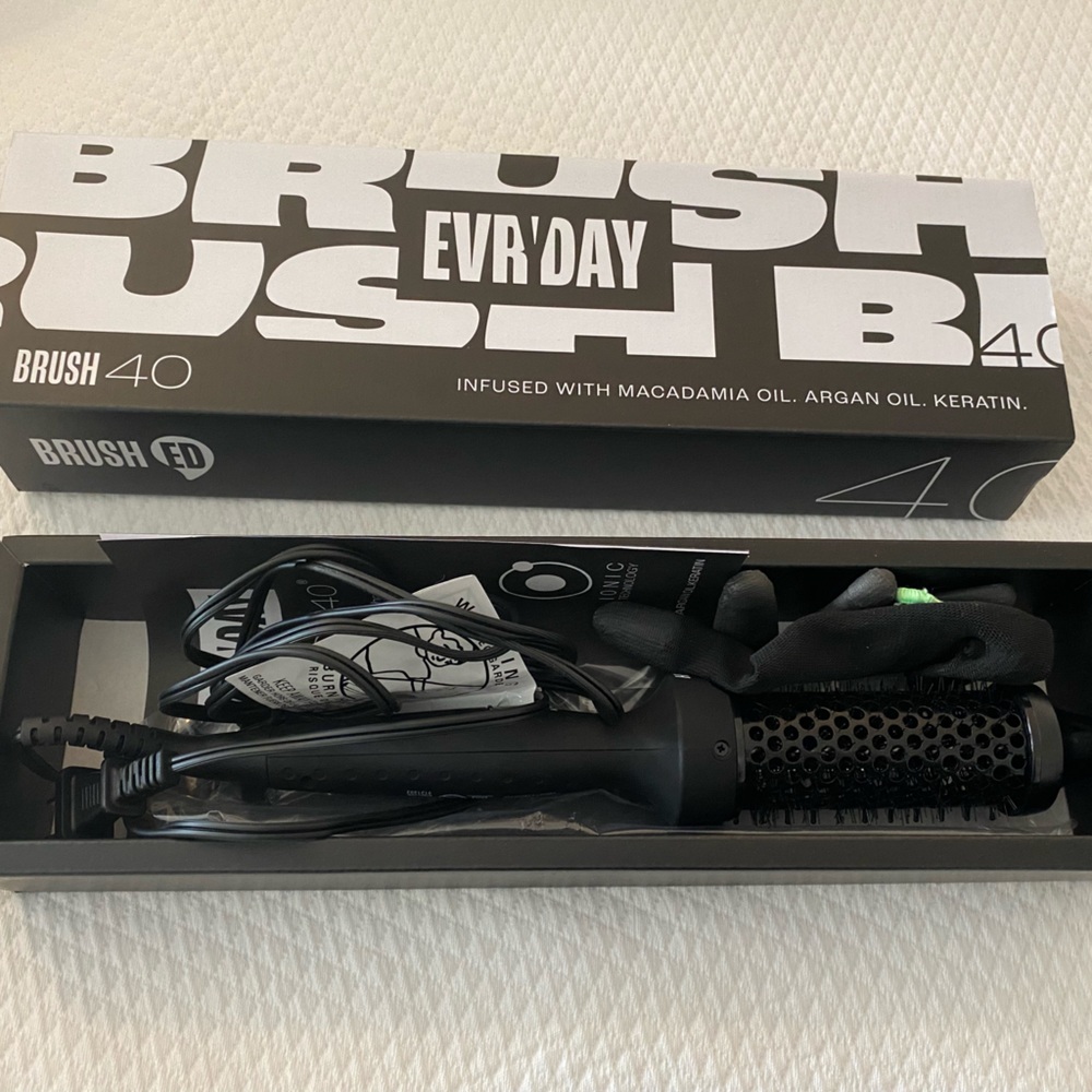 NEW Brush 40